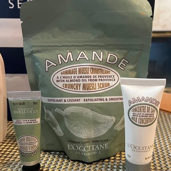 L’Occitane milk Veil & Shower Oil Gift Set - Picture 7 of 7